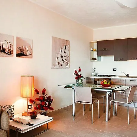 Holiday Le Castella And Beach Crotone Ilk021001 Cyb Апартаменты